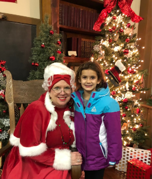 photos with Mrs. Claus